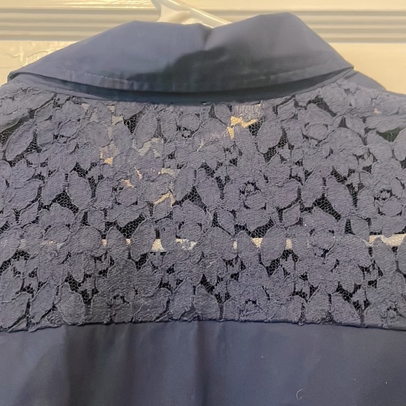 BANANA REPUBLIC navy button down - Picture 3 of 3